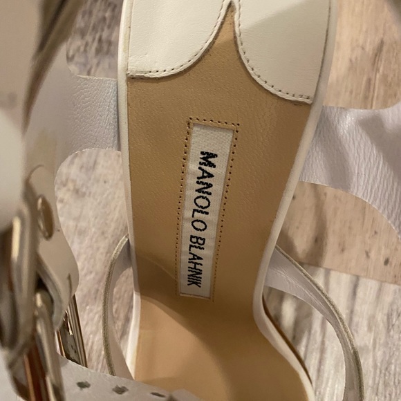 MANOLO BLAHNIK HEELS✨ - Picture 5 of 9